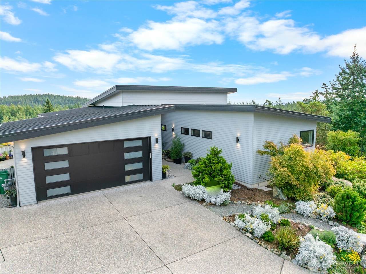 3939 Rockridge Parkway - Photo 1