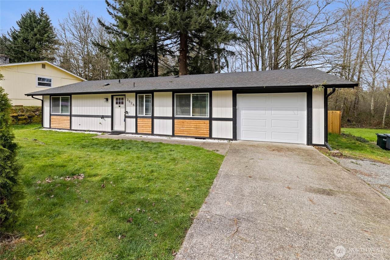 2526 Olympic Boulevard - Photo 1