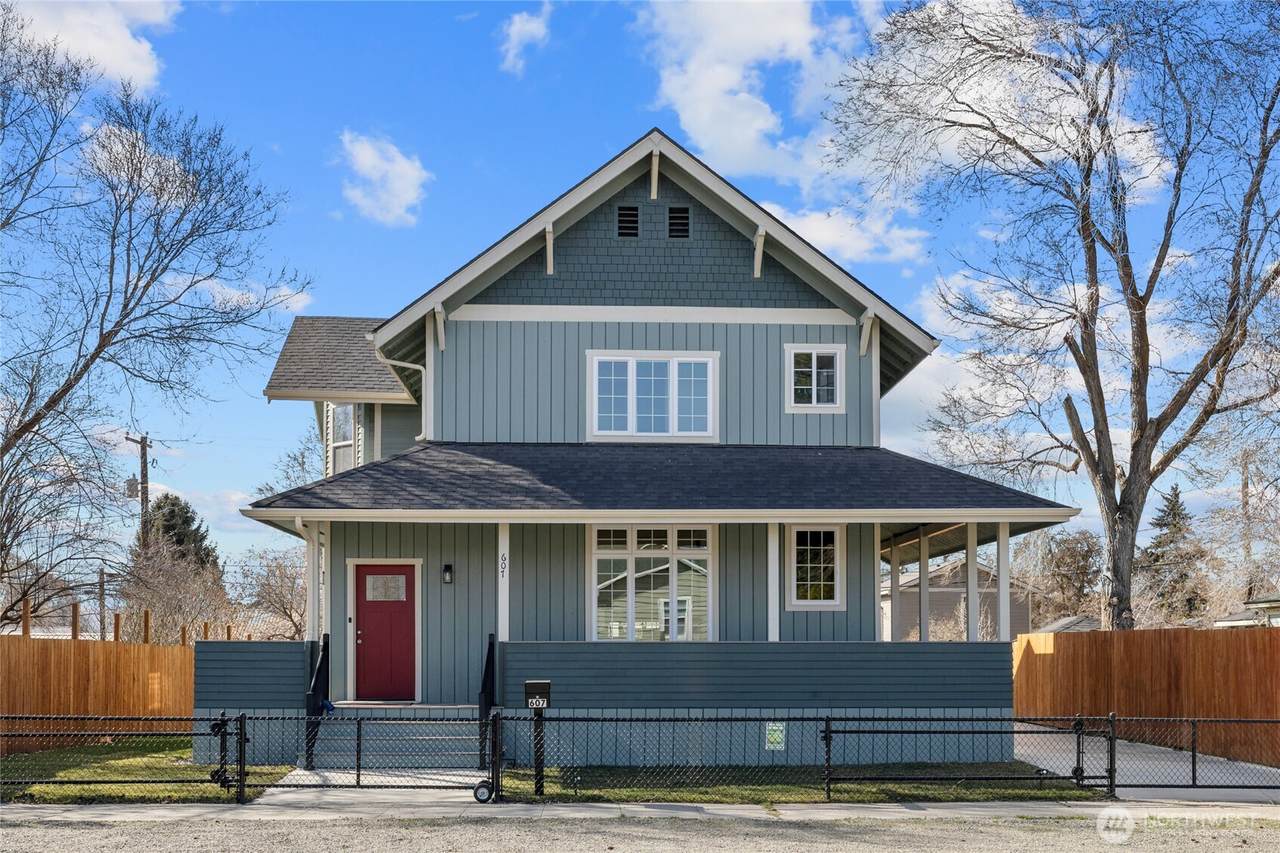 607 Kittitas Street - Photo 1