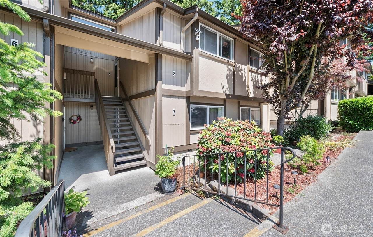 4721 176th Street - Photo 1