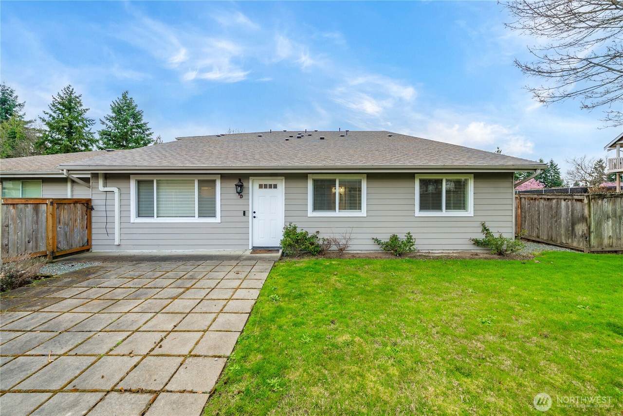 9809 132nd Street Ct E - Photo 1