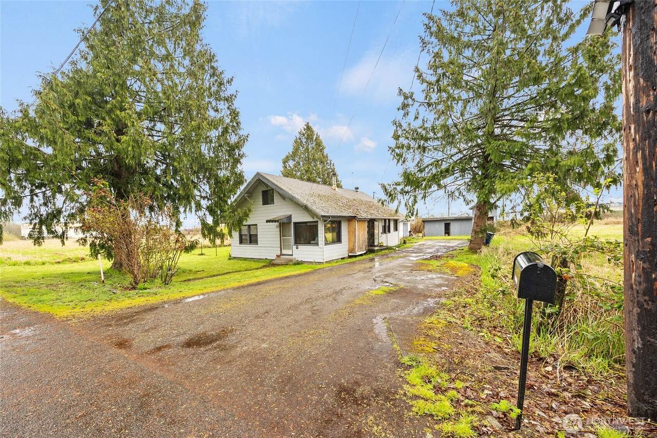 516 Clay Street - Photo 1