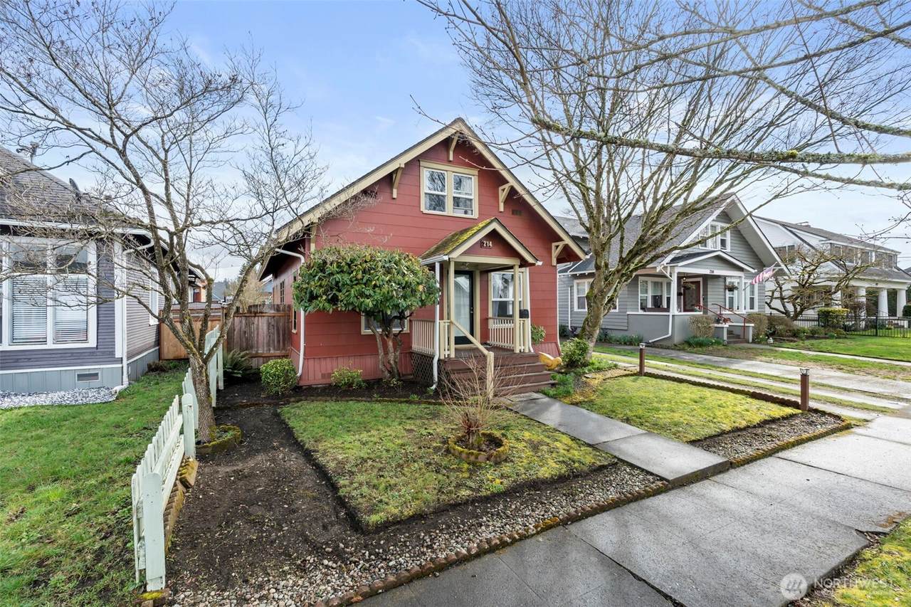 214 Washington Avenue - Photo 1