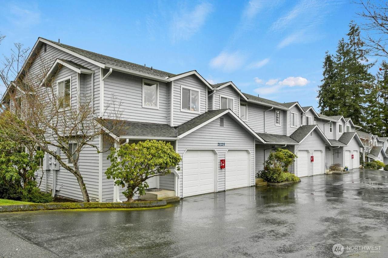 21225 76th Avenue - Photo 1