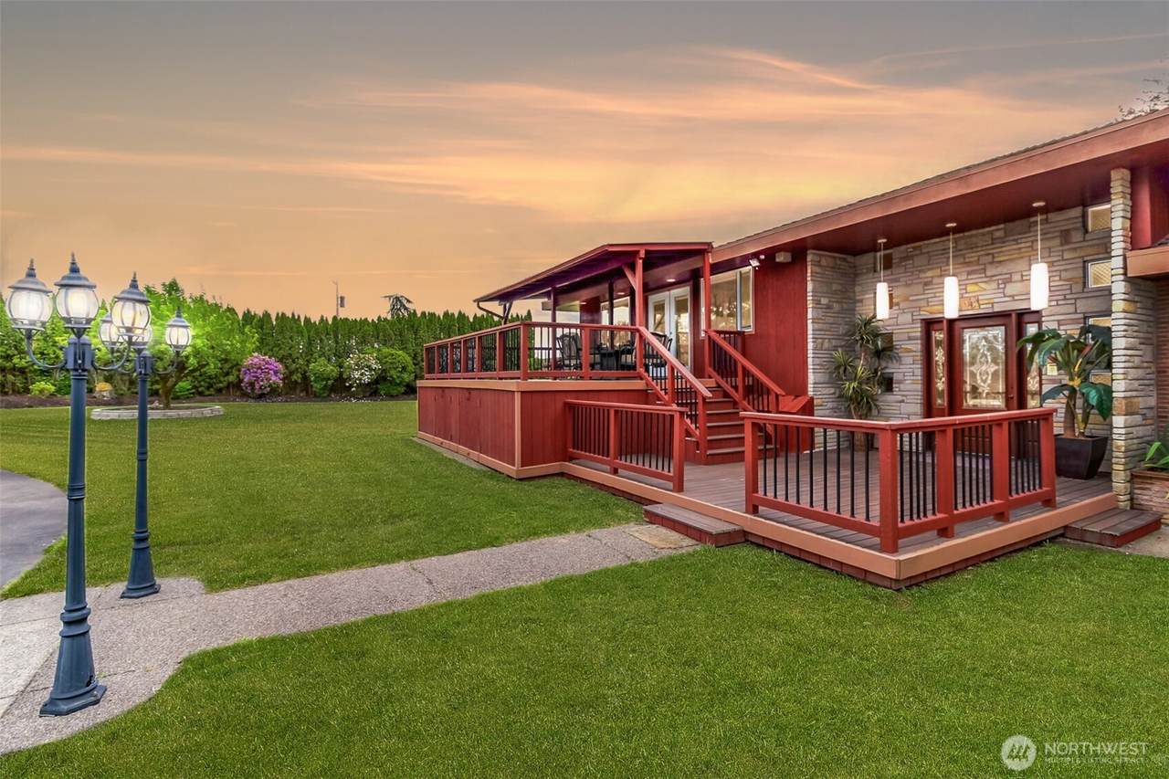 36510 Mountain Highway - Photo 1