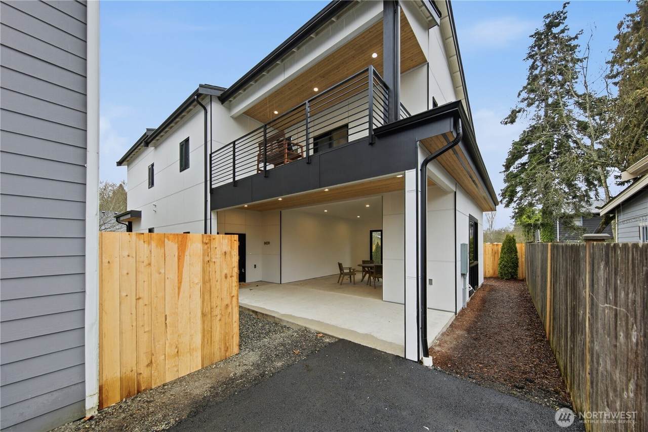 8439 47th Avenue - Photo 1
