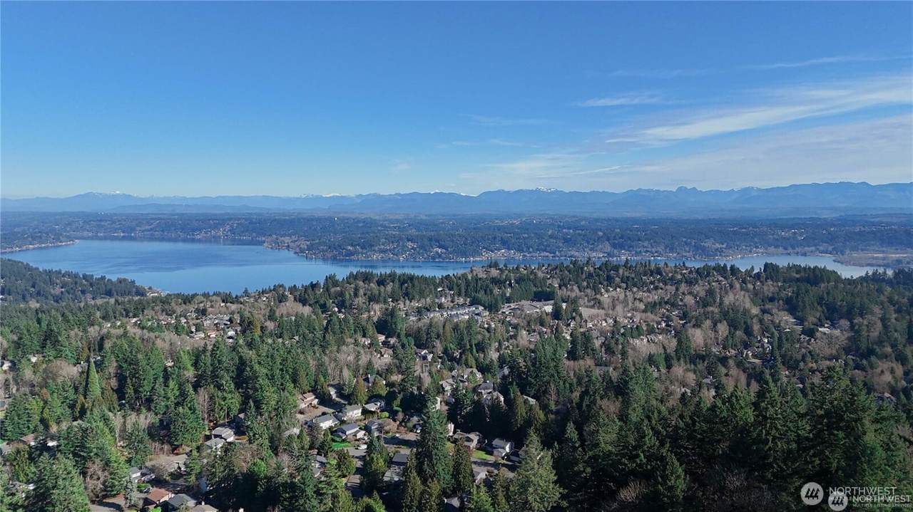 5019 157th Ave - Photo 1