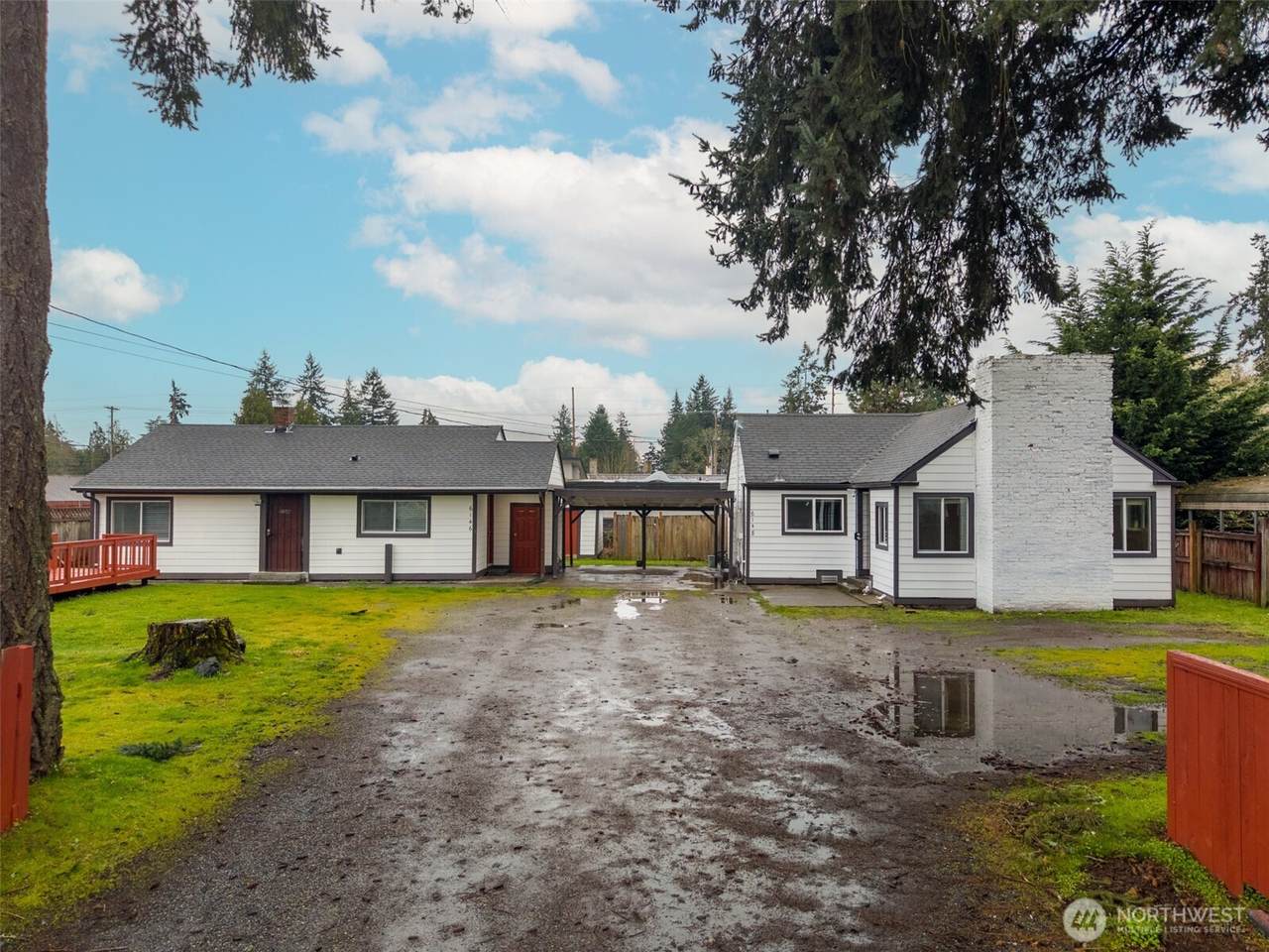 6146 88 Street - Photo 1