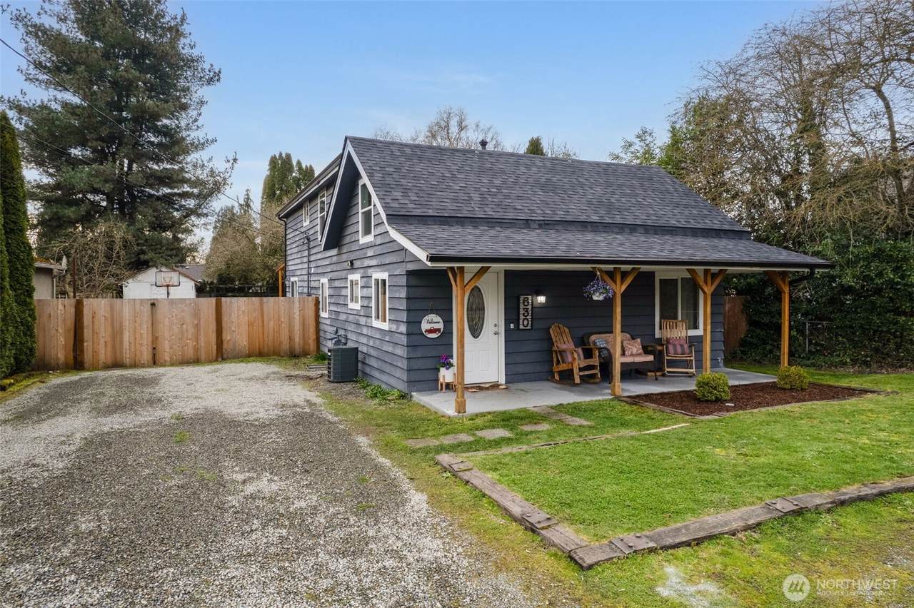 630 17th Street - Photo 1