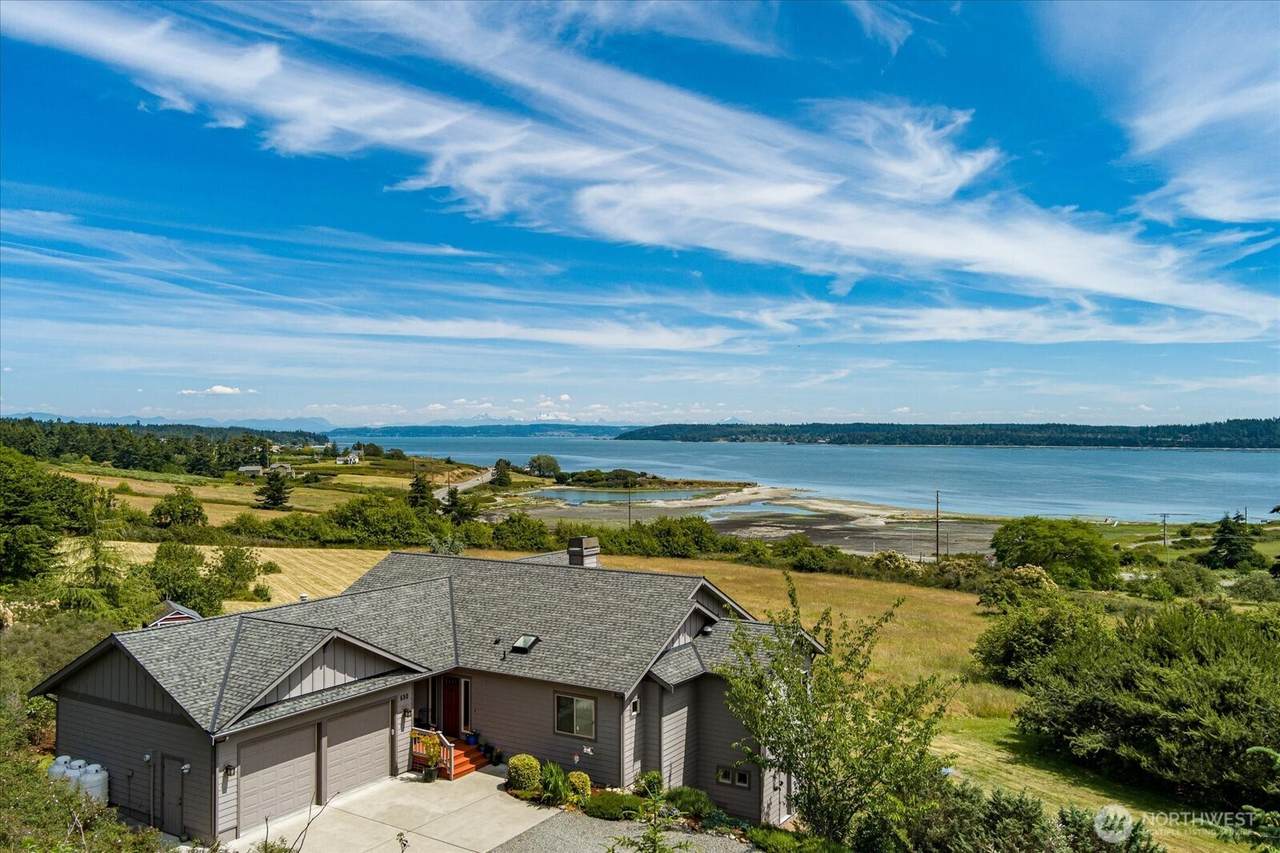 650 Skymeadow Drive - Photo 1