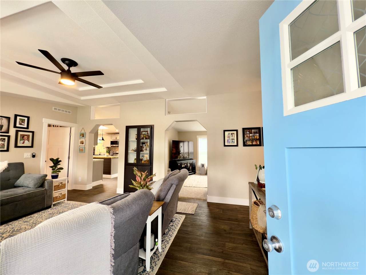 609 Chenois Avenue - Photo 1