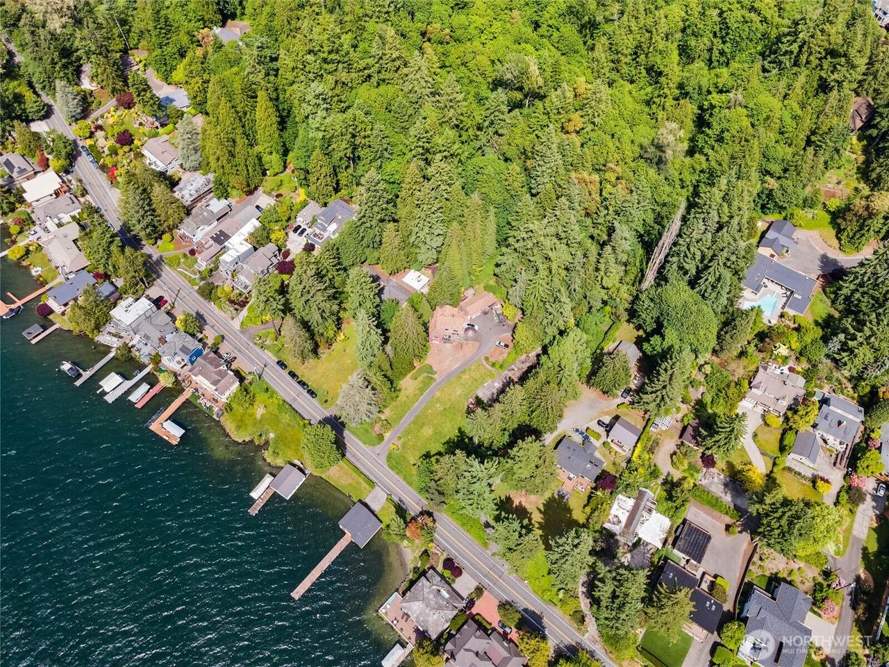 13104 Holmes Point Drive - Photo 1