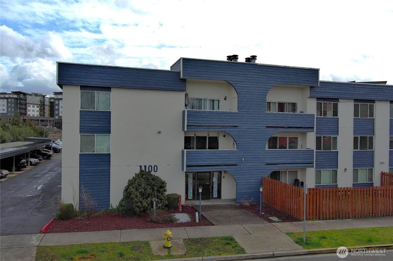 1100 Harrington Avenue - Photo 1