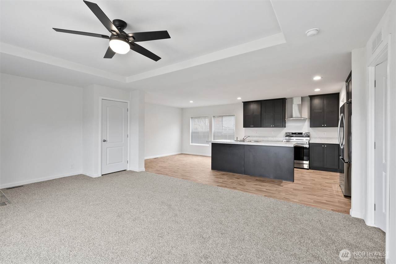 https://bt-photos.global.ssl.fastly.net/nwmls/1280_boomver_1_2492920-1.jpg