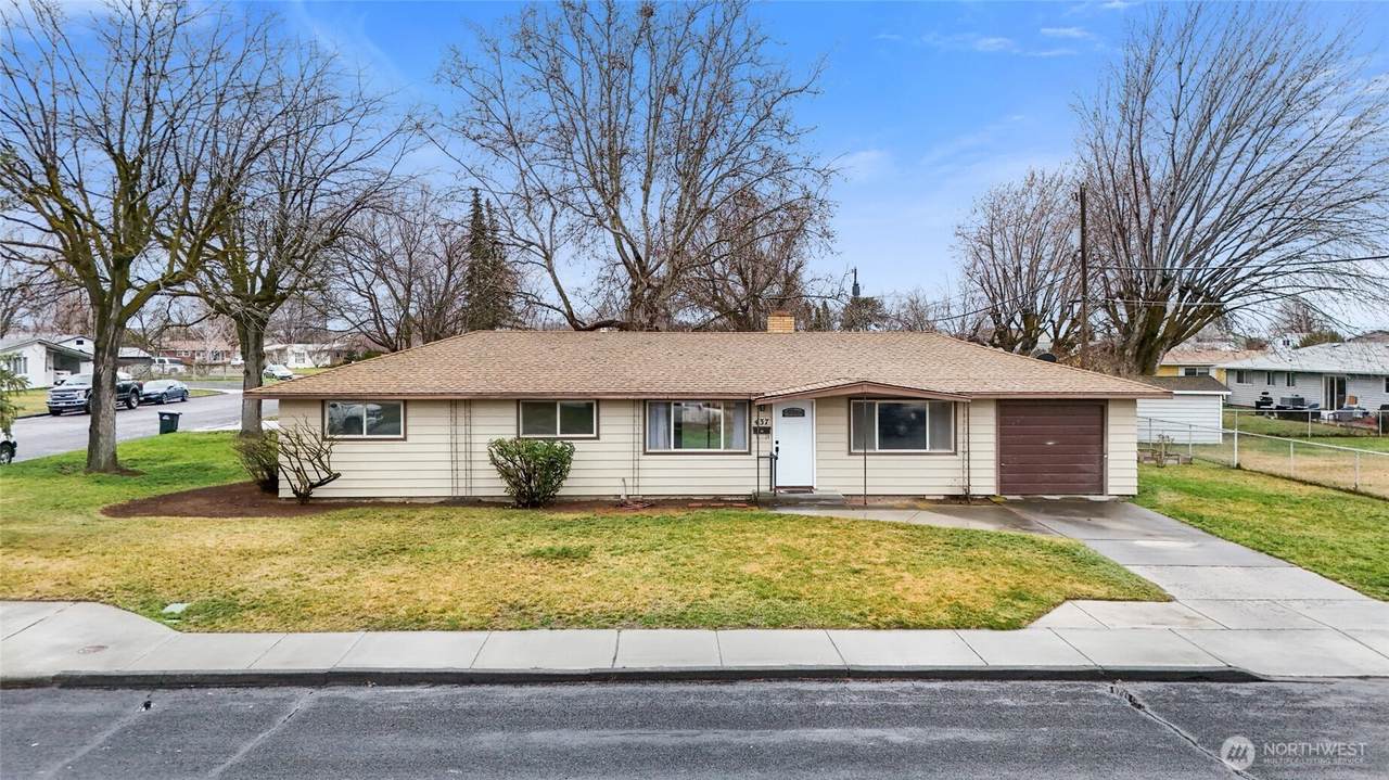 437 Sharon Avenue - Photo 1
