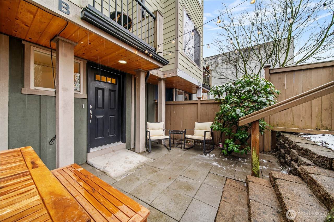 1122 92nd Street - Photo 1