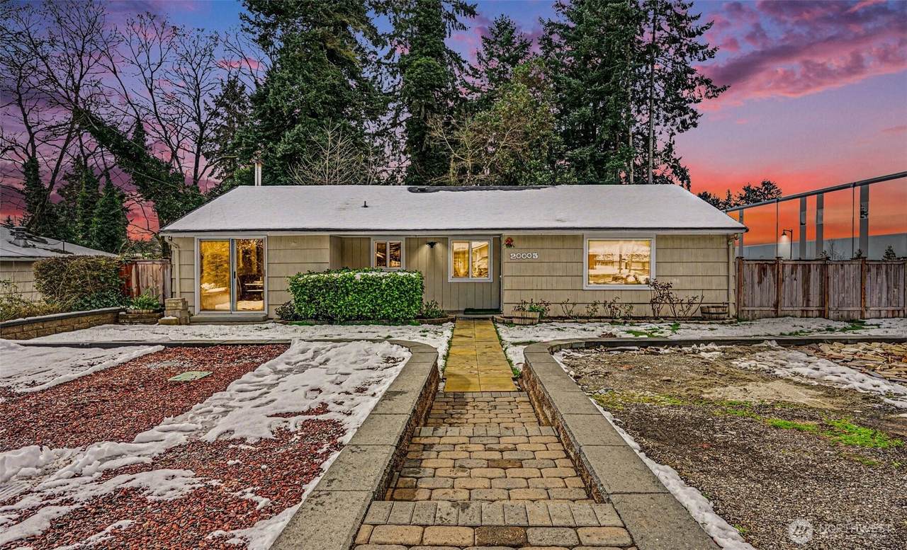 20005 14th Avenue - Photo 1