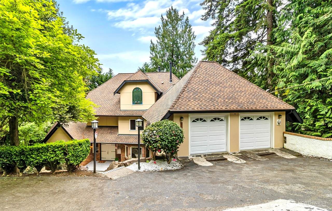 13710 41st Avenue - Photo 1
