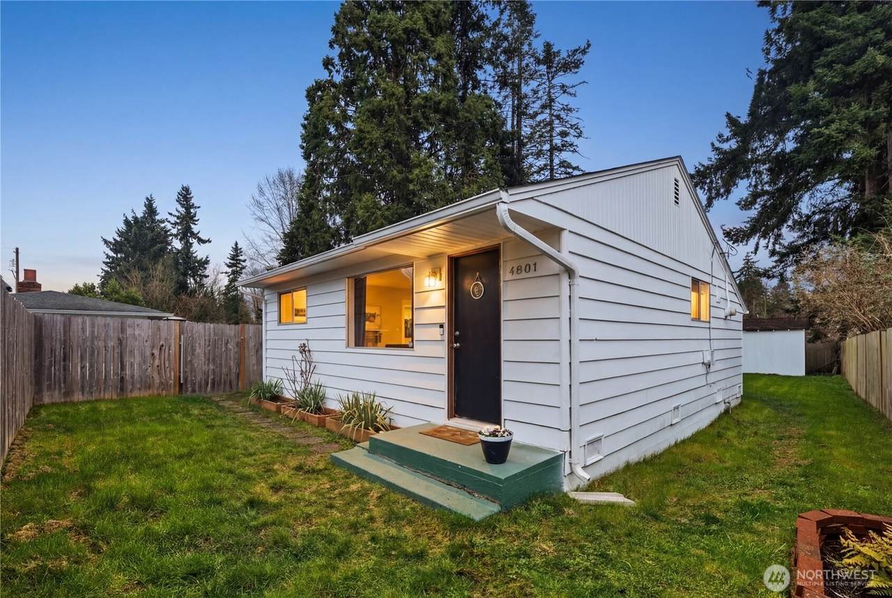 4801 61 St Street - Photo 1