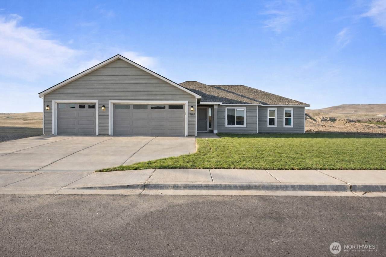 8391 Desert Greens Loop - Photo 1