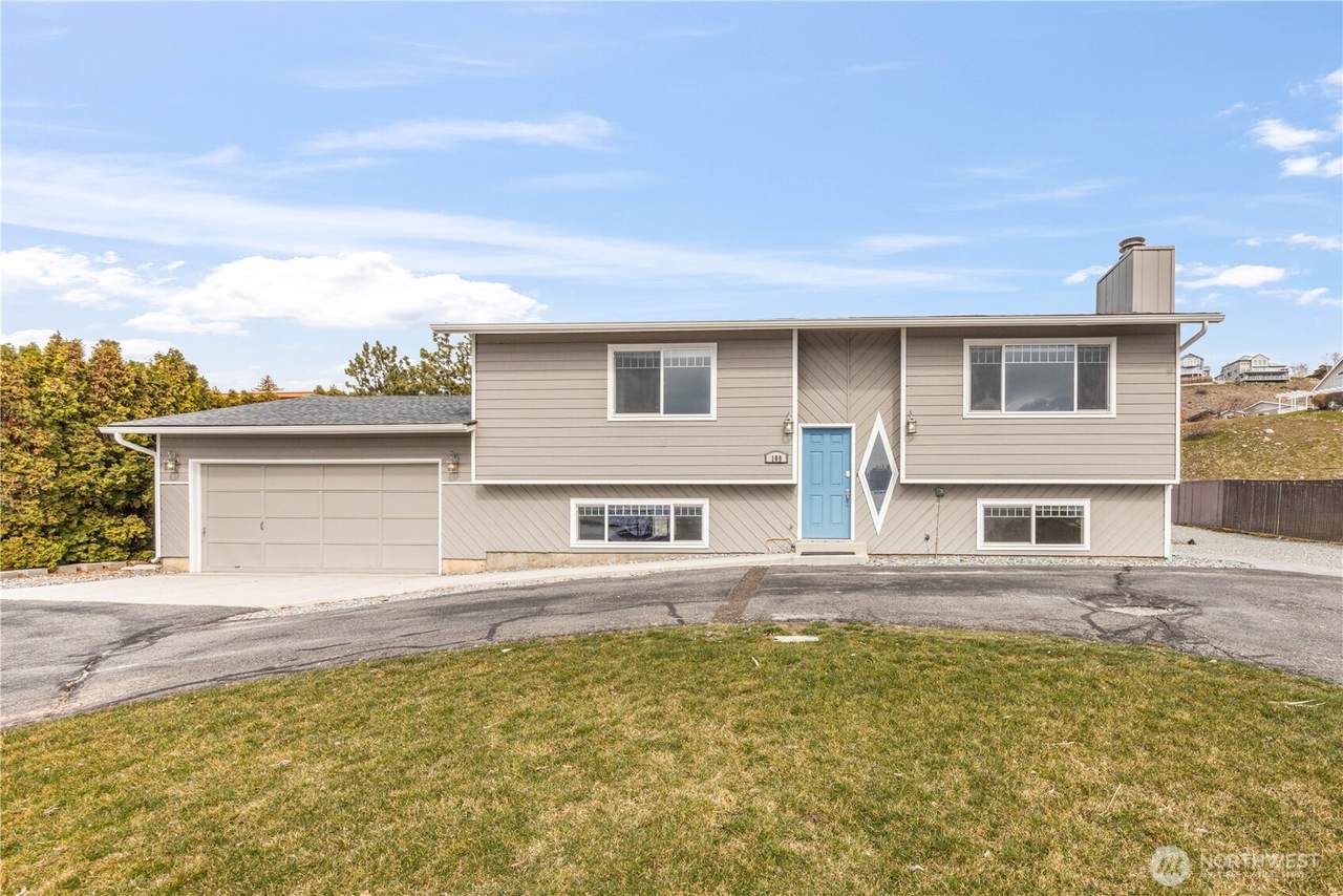 109 Pyramid Place - Photo 1
