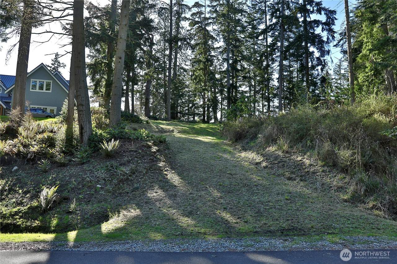 0 37XX Emmet Place - Photo 1