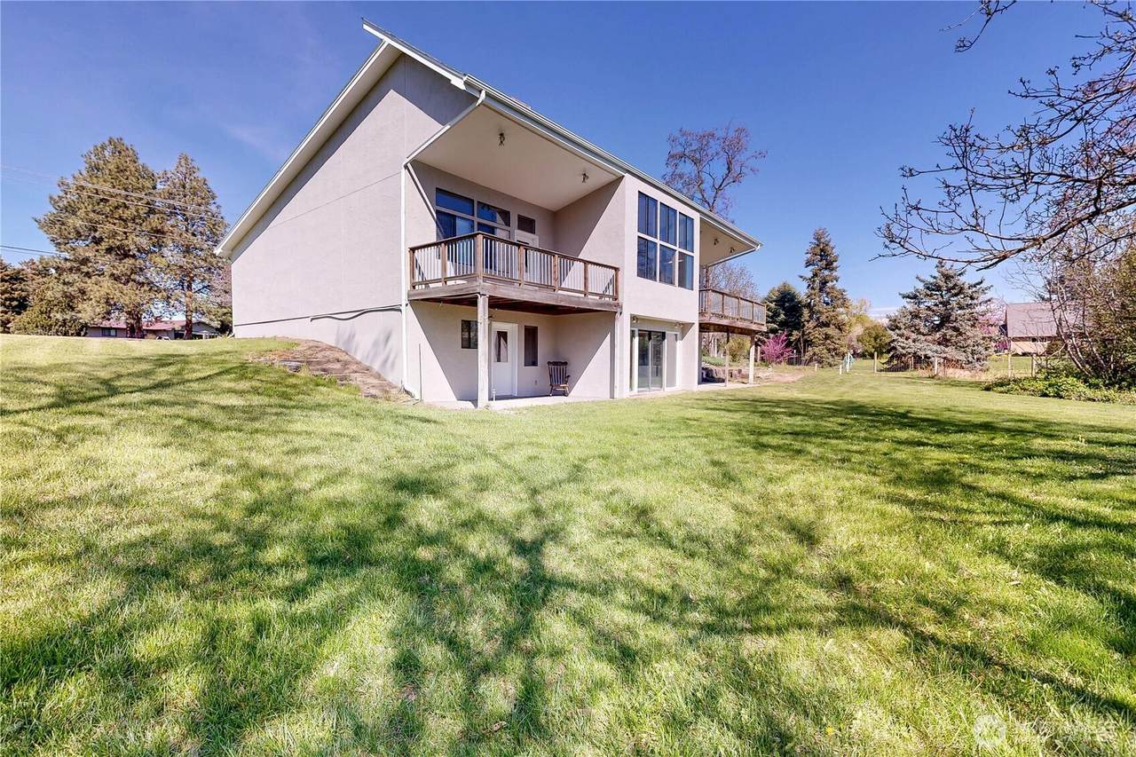 457 Prospect Avenue - Photo 1