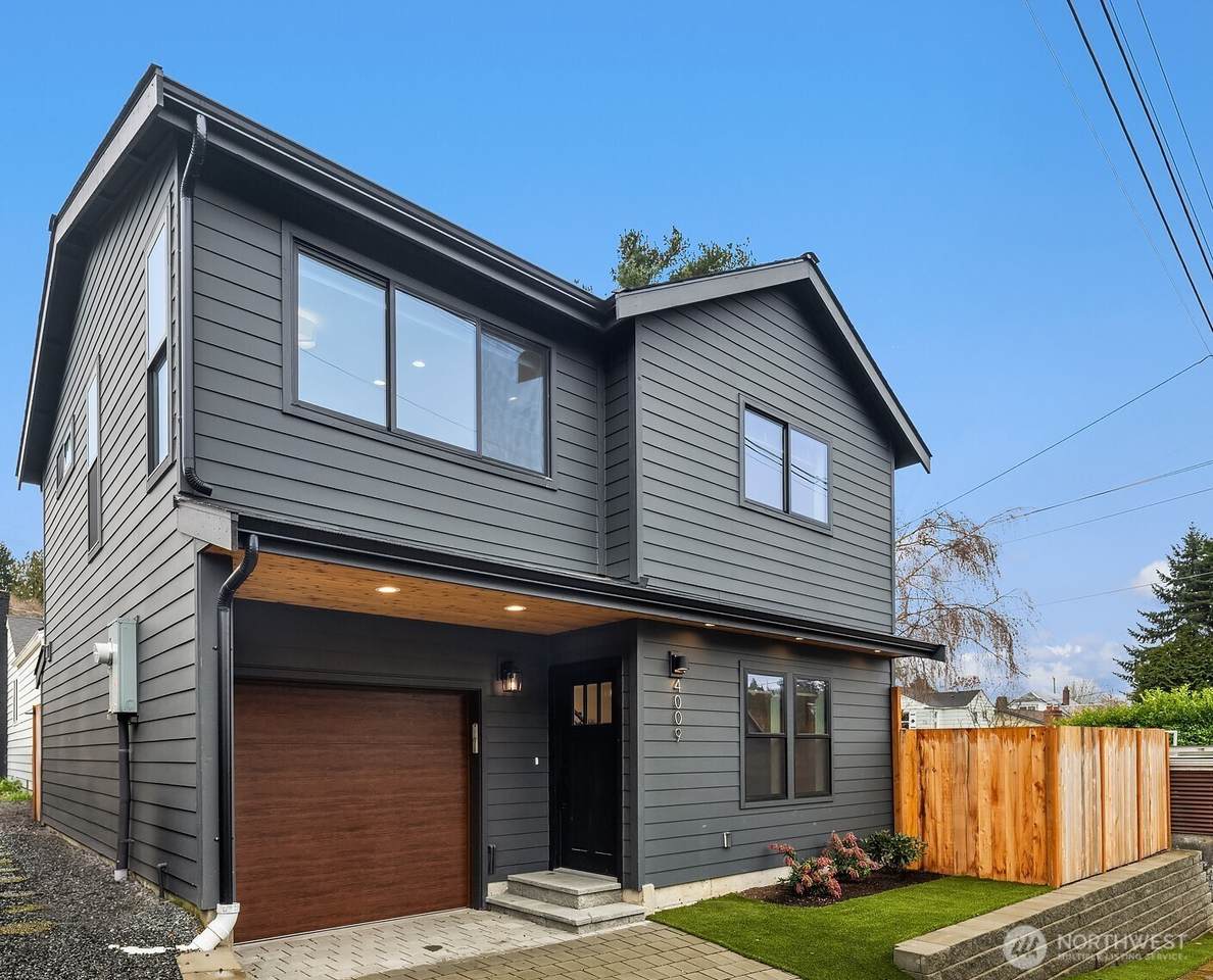 4009 33rd Avenue - Photo 1