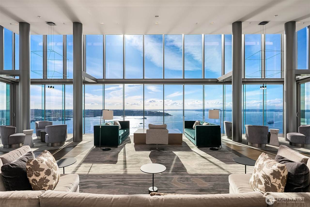 121 Stewart Street - Photo 1