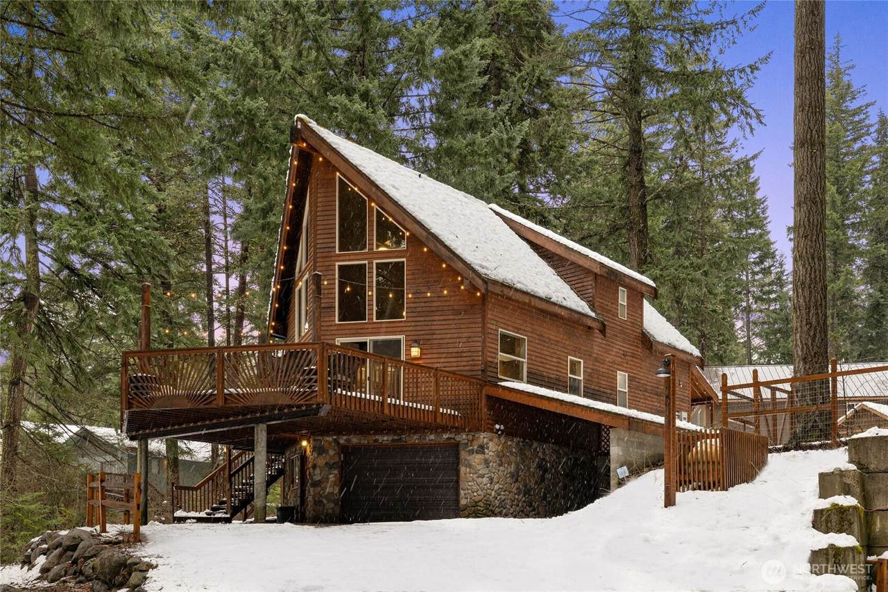 1511 Oakmont Drive - Photo 1