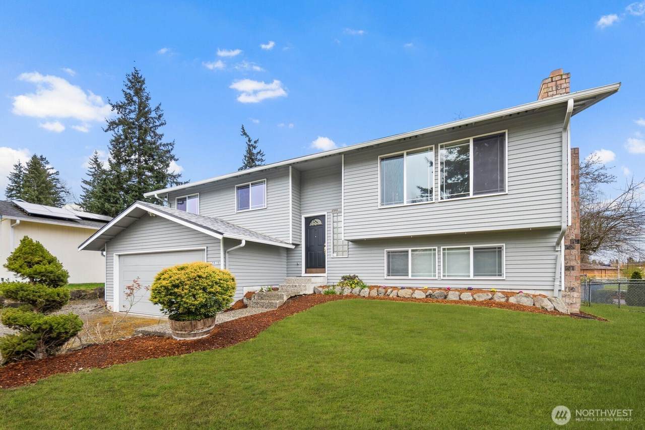 12915 164th Street - Photo 1