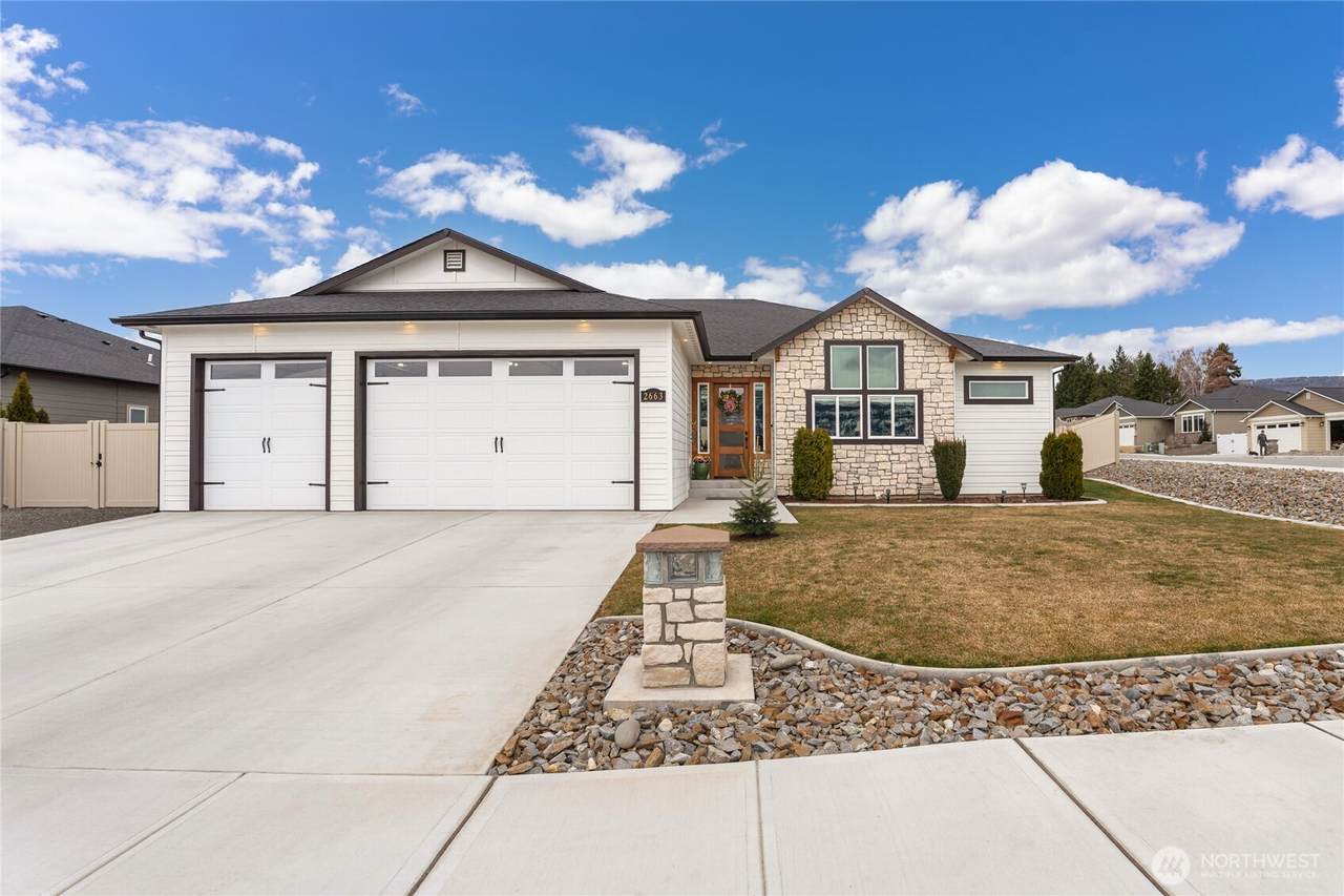 2663 7th Street - Photo 1