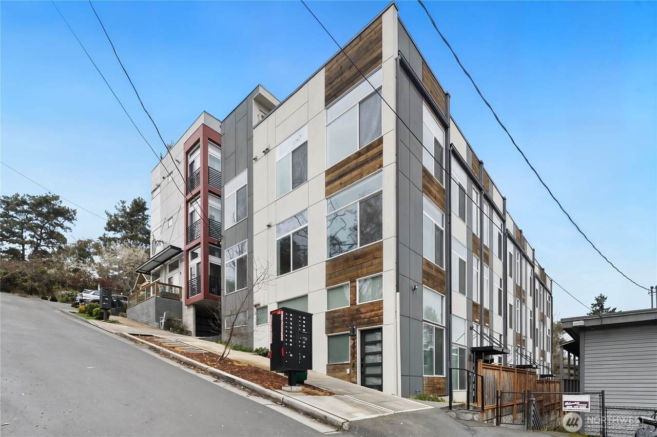 3026 Charlestown Street - Photo 1
