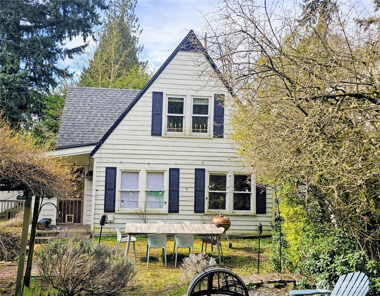 10741 Palatine Avenue - Photo 1