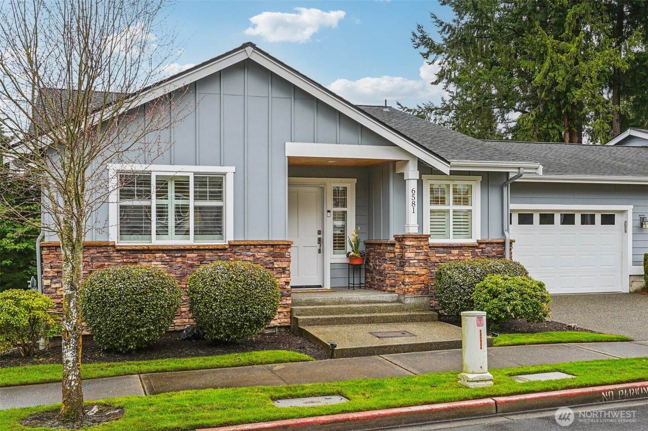 6581 Hunt Highlands Loop - Photo 1