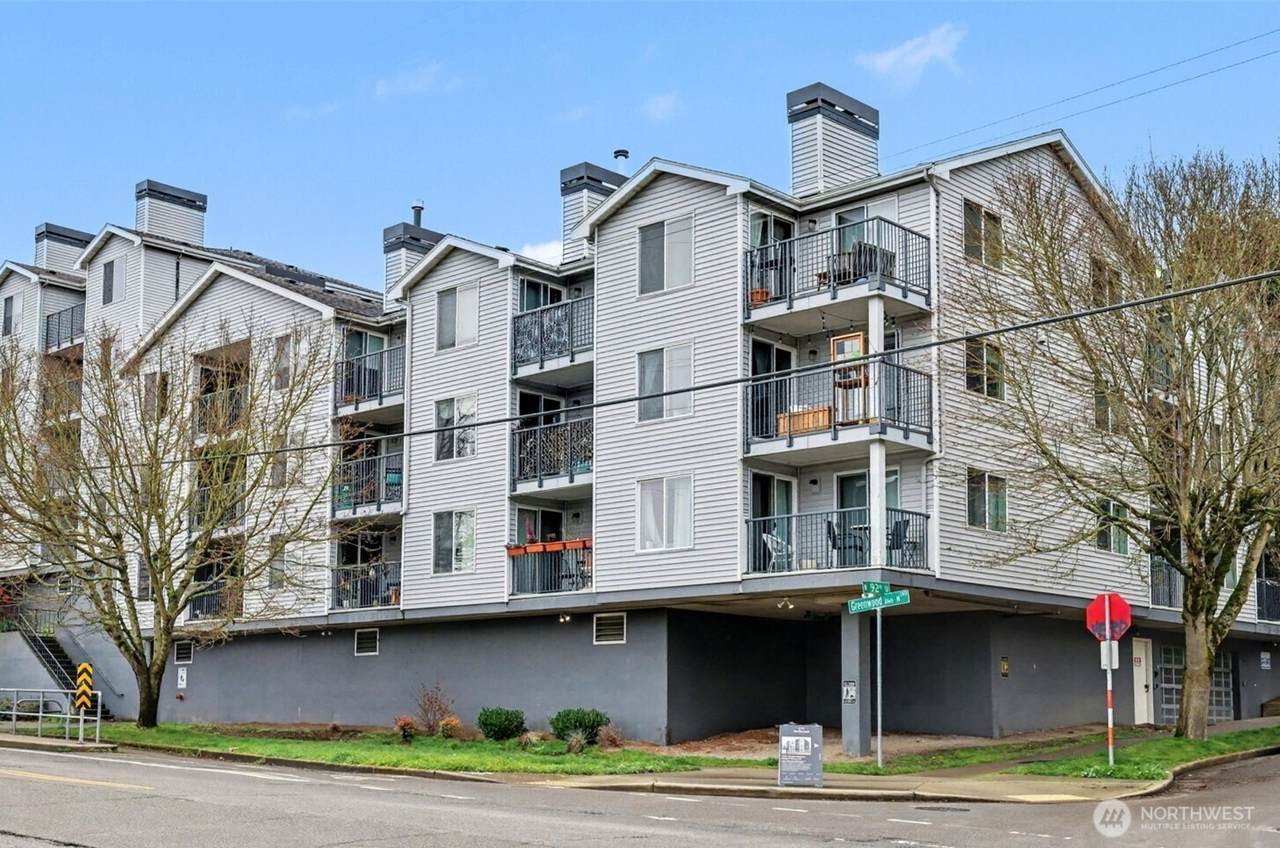 9200 Greenwood Avenue - Photo 1