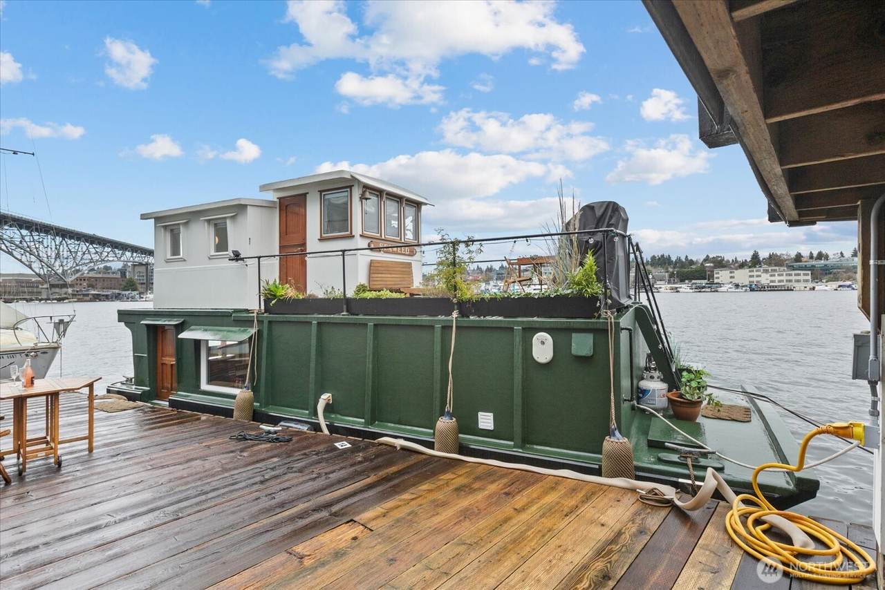 2706 Westlake Avenue - Photo 1