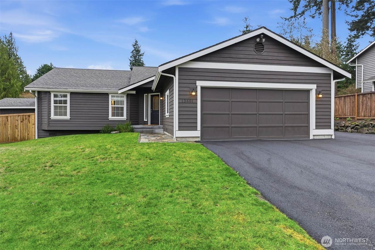 13601 49th Avenue - Photo 1