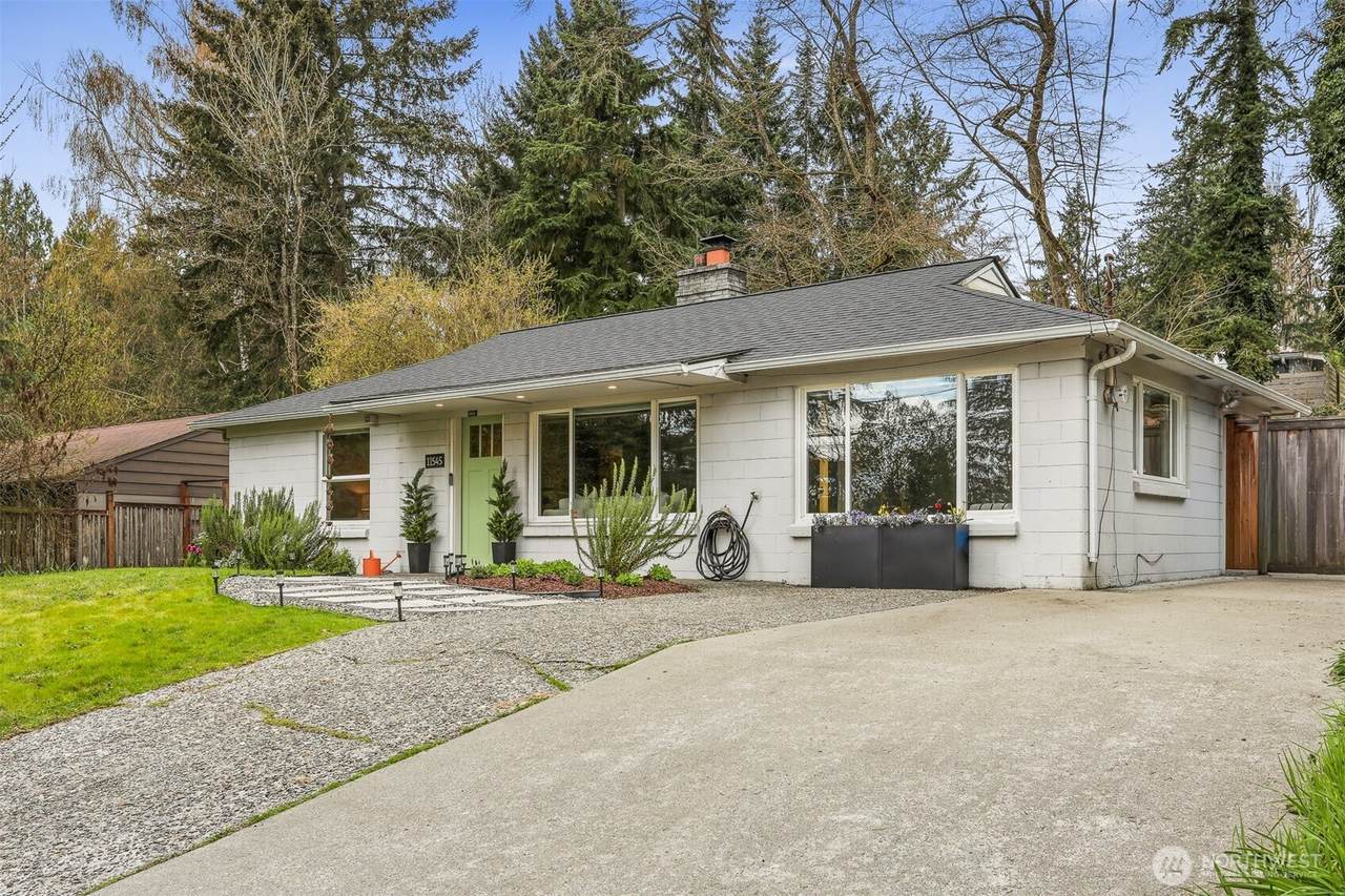 11545 34th Avenue - Photo 1