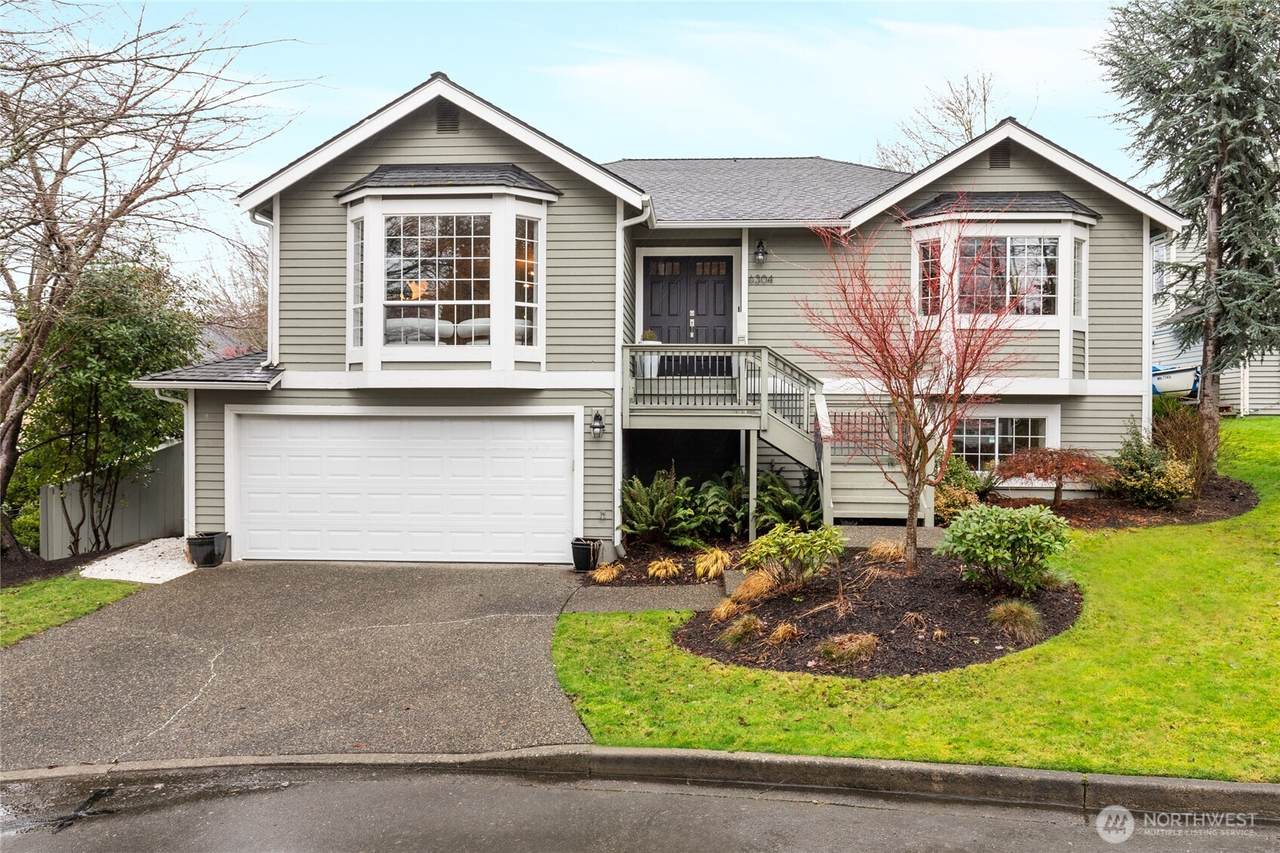 6304 110th Avenue - Photo 1