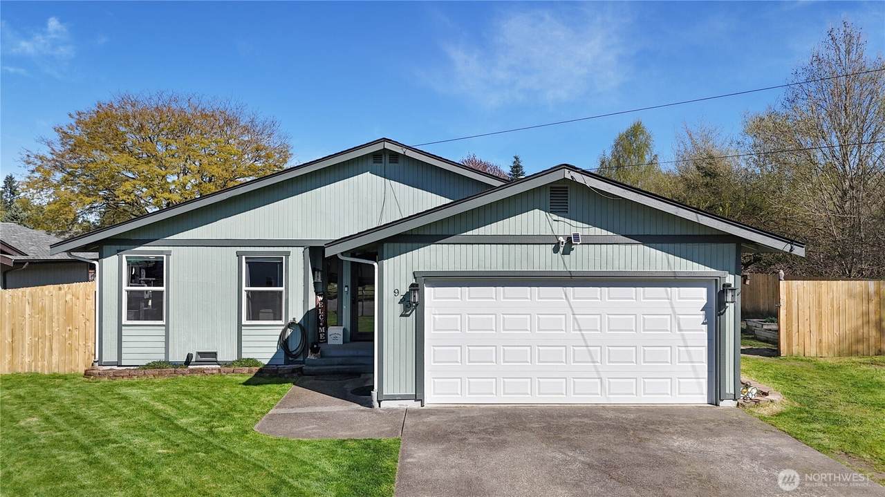 933 13th Street - Photo 1