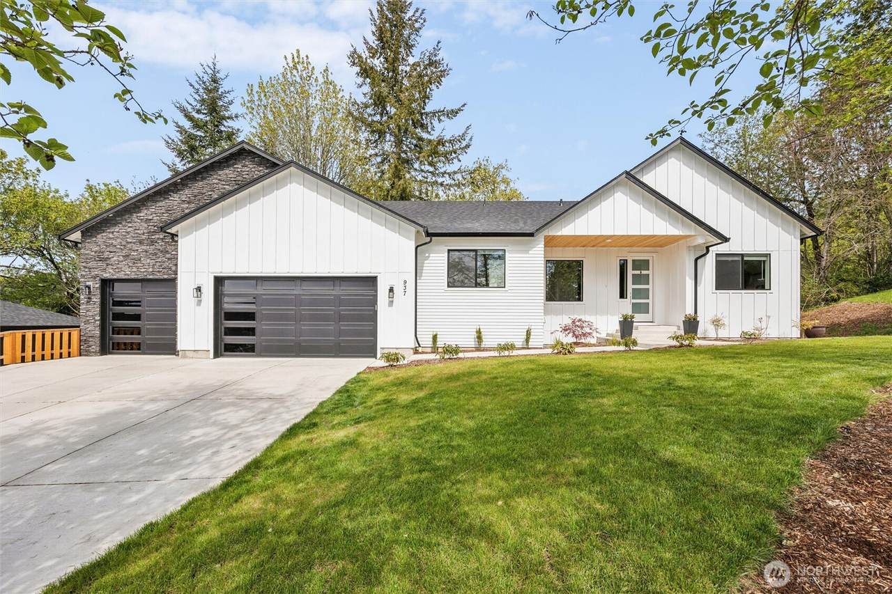937 Edinburgh Court - Photo 1