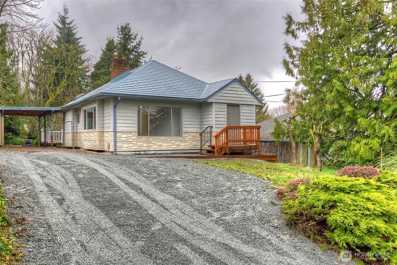 13715 45th Avenue - Photo 1