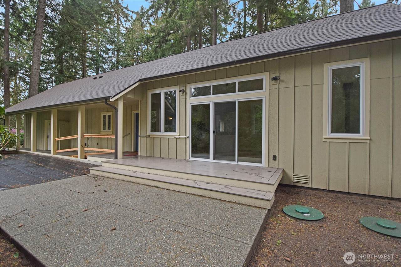 15915 Nesika Bay Road - Photo 1