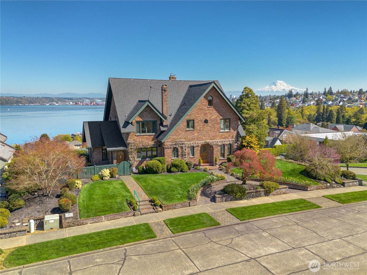 3605 Washington Street - Photo 1