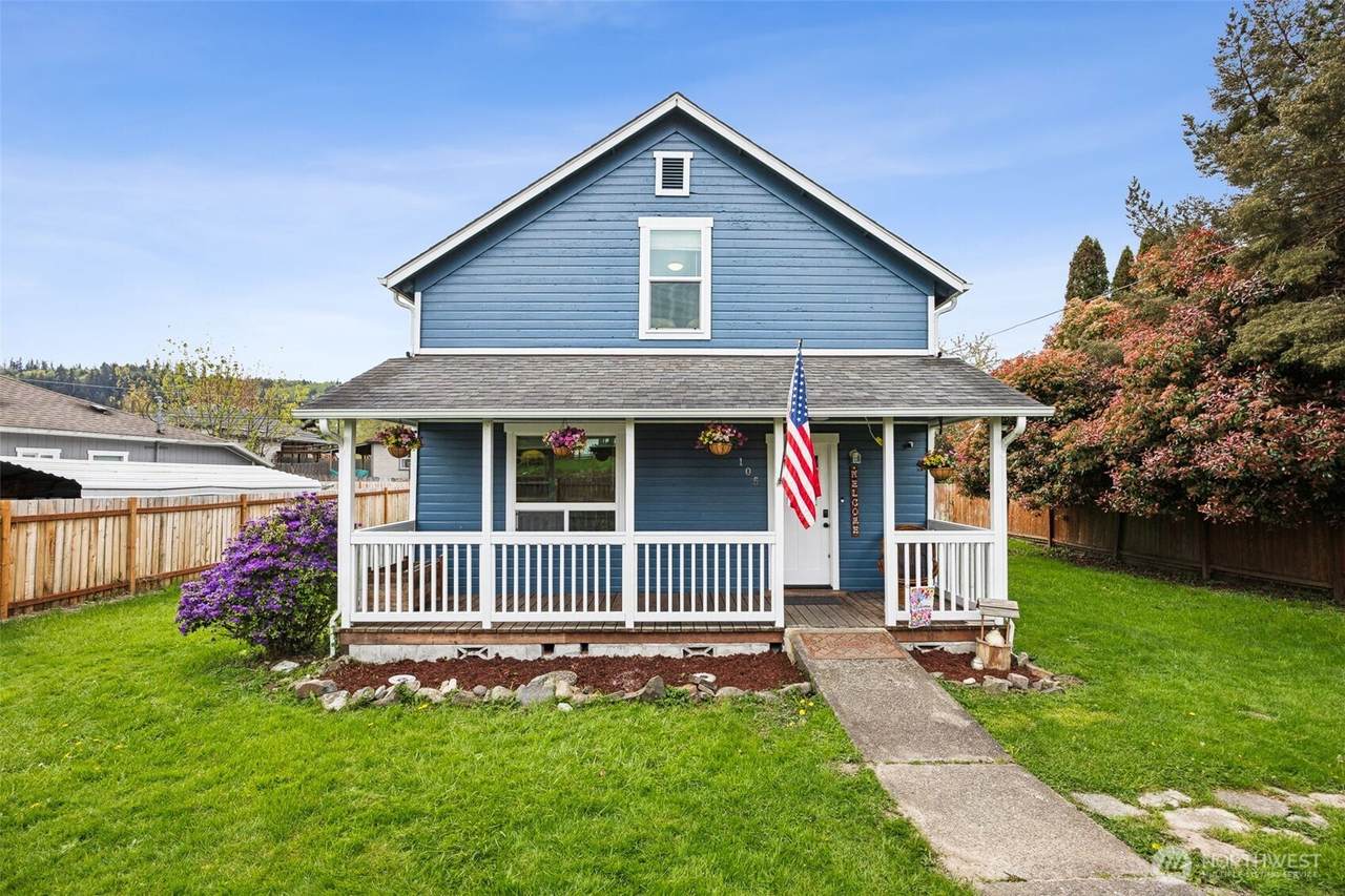 105 Oak Street - Photo 1