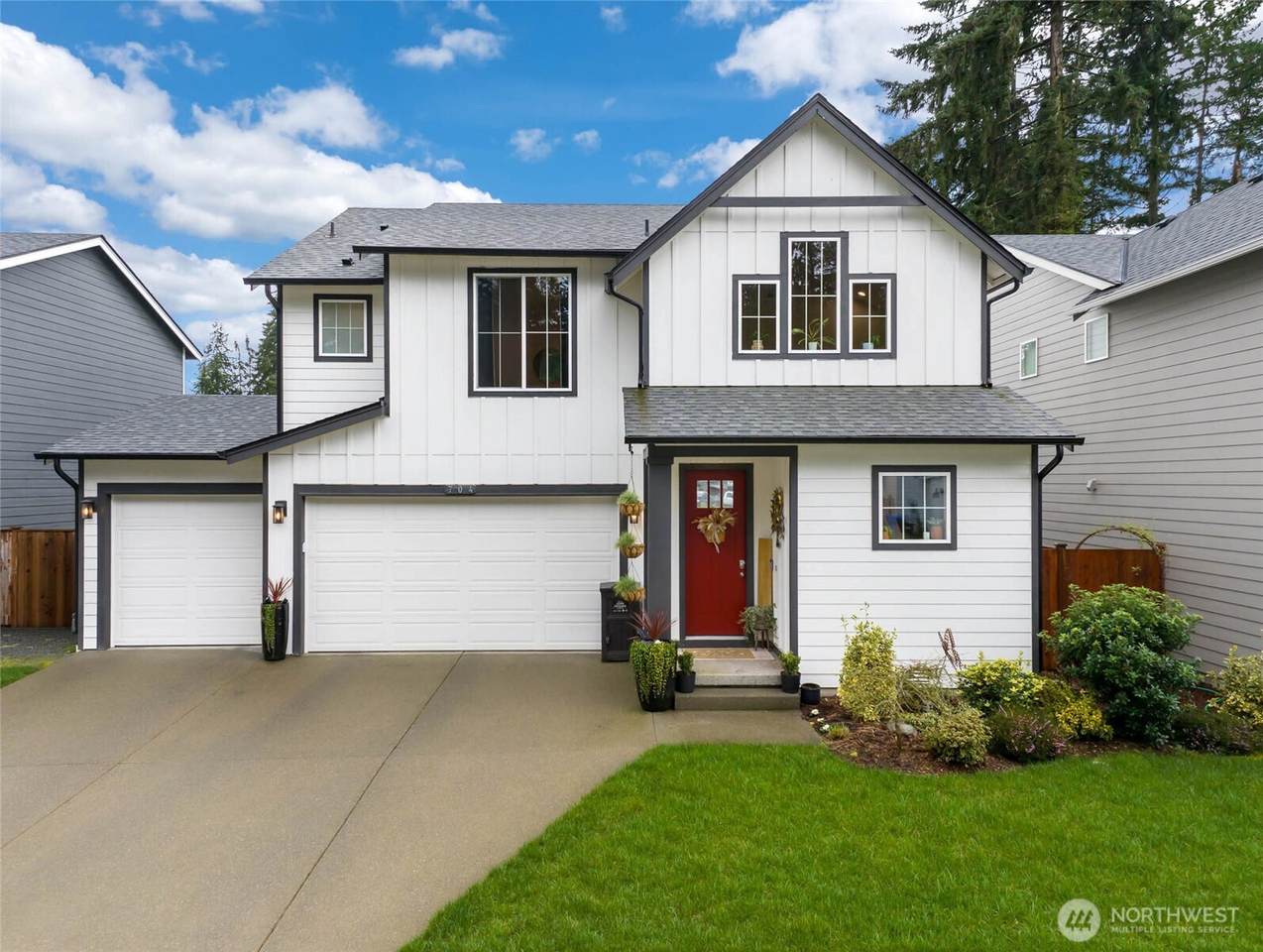 704 153rd Street Ct - Photo 1