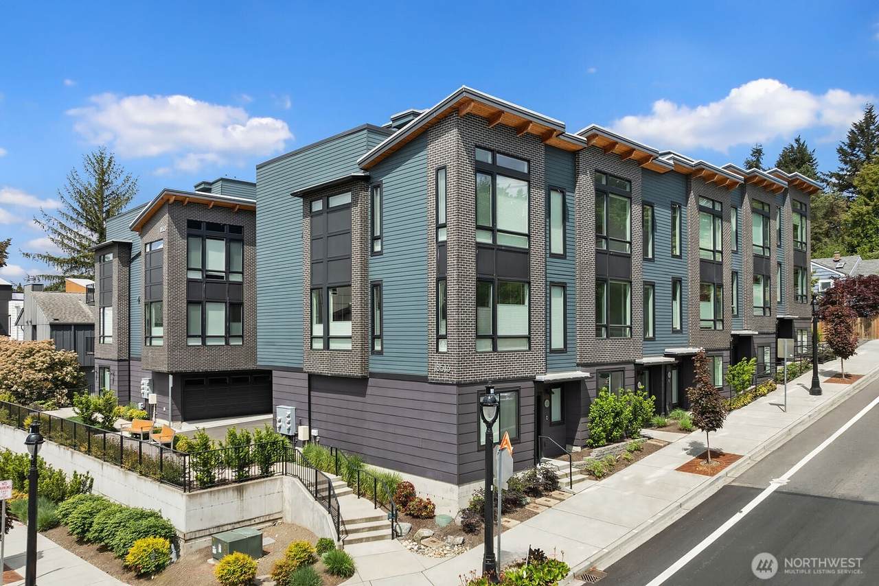 18513 104th Avenue - Photo 1