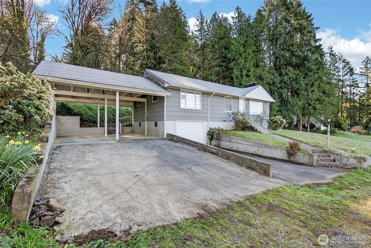 312 2nd Street - Photo 1