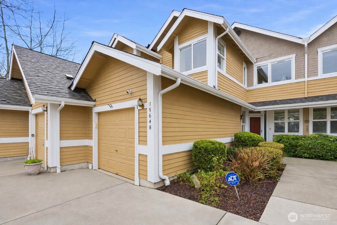 15648 93rd Wy - Photo 1